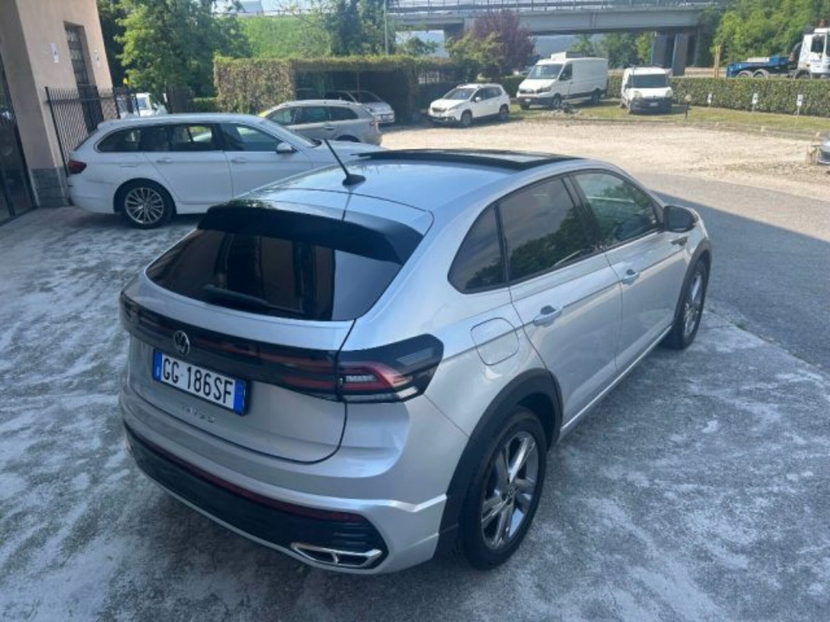 Volkswagen Taigo 1.0 TSI 110 CV DSG R-Line (2)