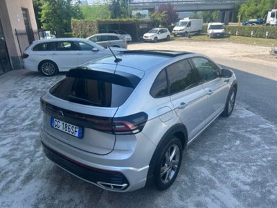 Volkswagen Taigo 1.0 TSI 110 CV DSG R-Line (2)