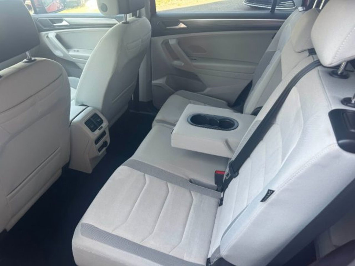 Volkswagen Tiguan Allspace 2.0 TDI SCR DSG 4MOTION Elegance (14)