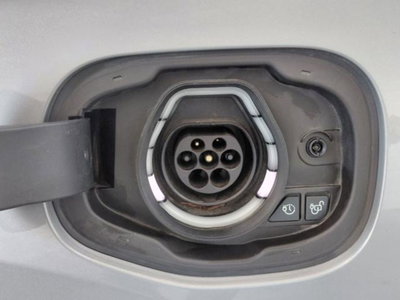 Jeep Renegade 1.3 T4 190CV PHEV 4xe AT6 Limited (5)