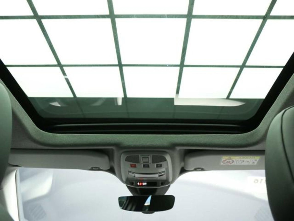 Jeep Avenger 1.2 turbo Summit fwd 100cv (6)