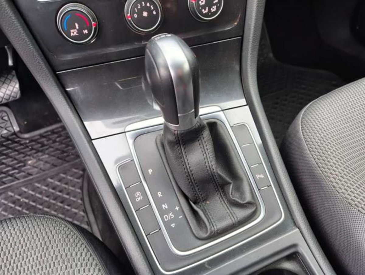 Volkswagen Golf 1.5 TGI DSG 5p. Business BlueMotion Technology (10)