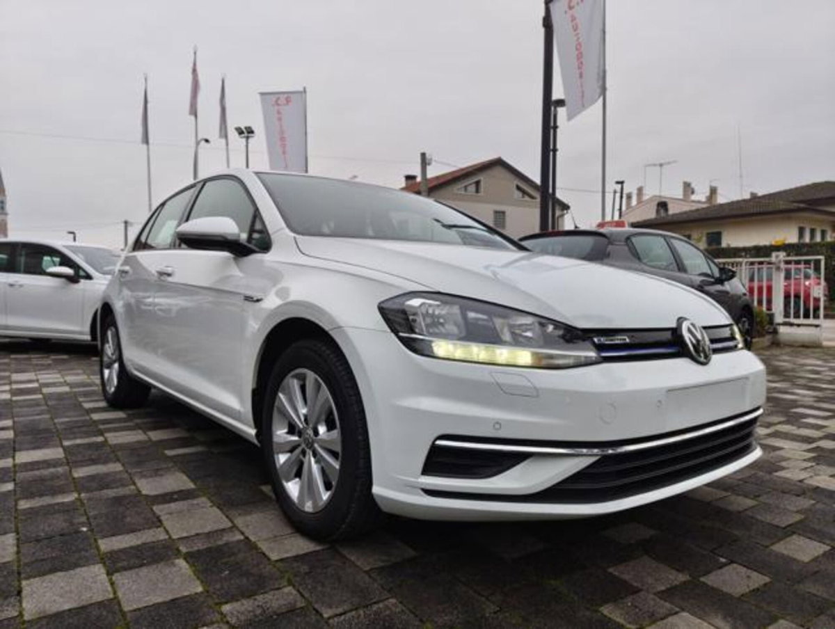 Volkswagen Golf 1.5 TGI DSG 5p. Business BlueMotion Technology (2)
