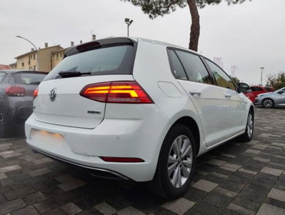 Volkswagen Golf 1.5 TGI DSG 5p. Business BlueMotion Technology (3)