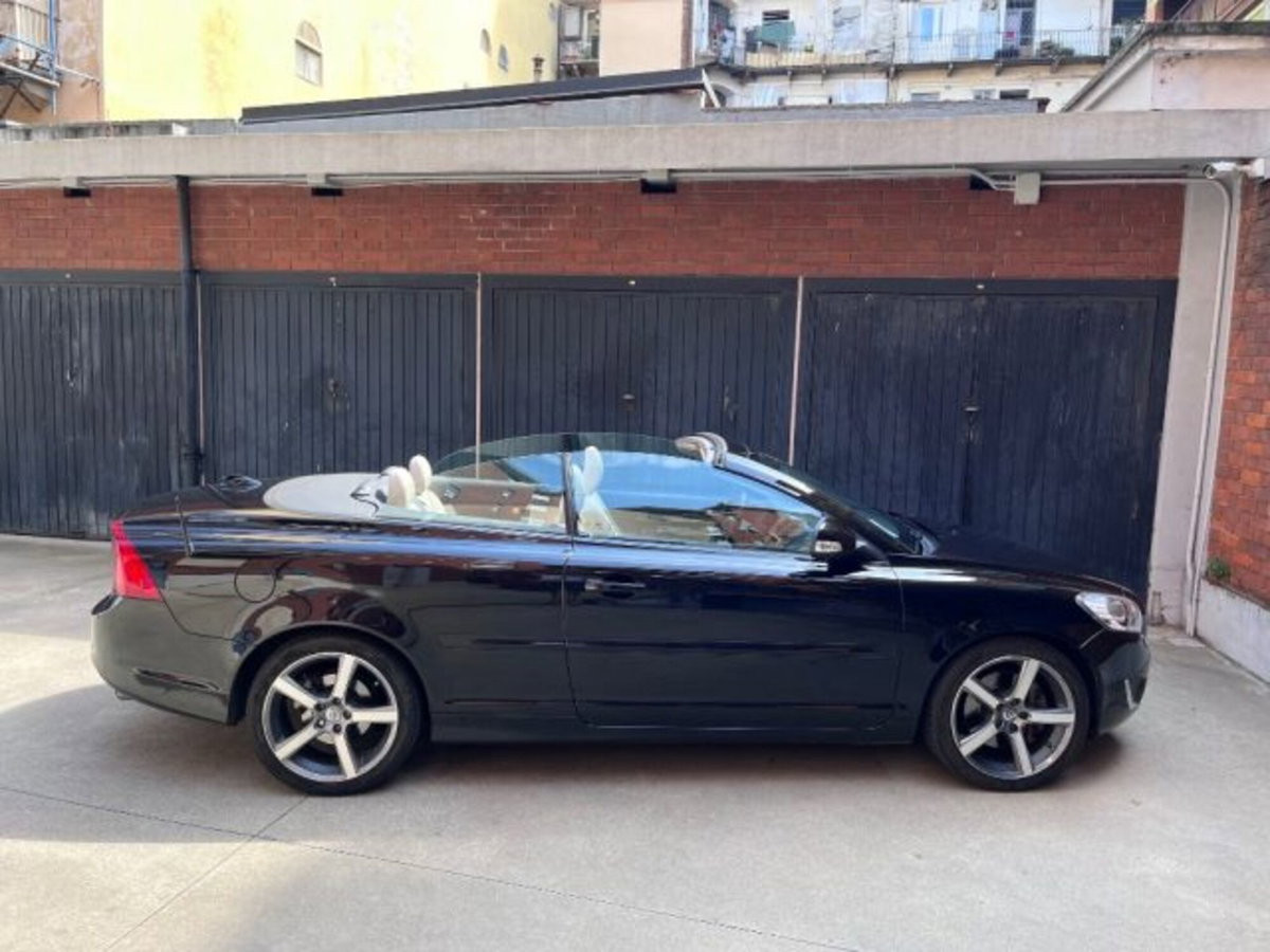 Volvo C70 D3 Geartronic Summum (9)