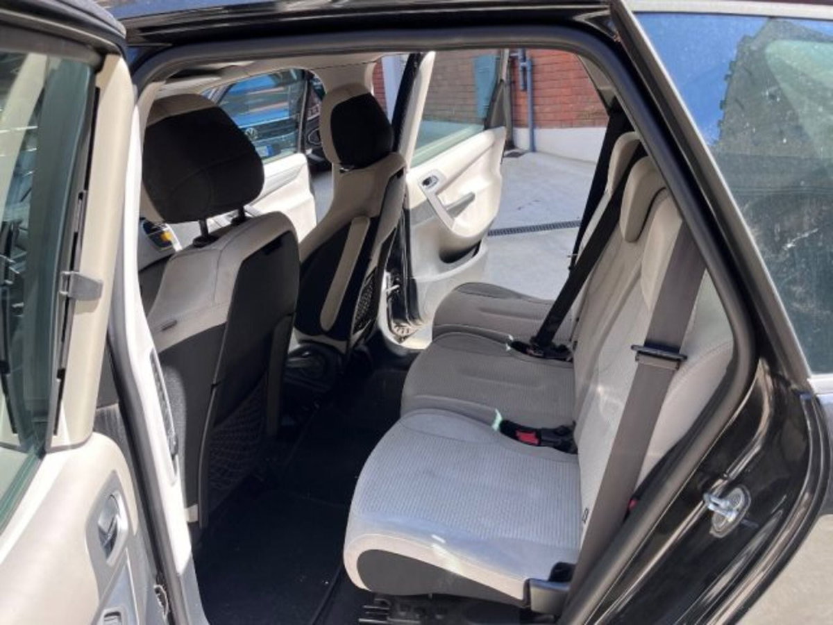 Citroen C4 Gran Picasso 1.6 VTi 120 Perfect (8)