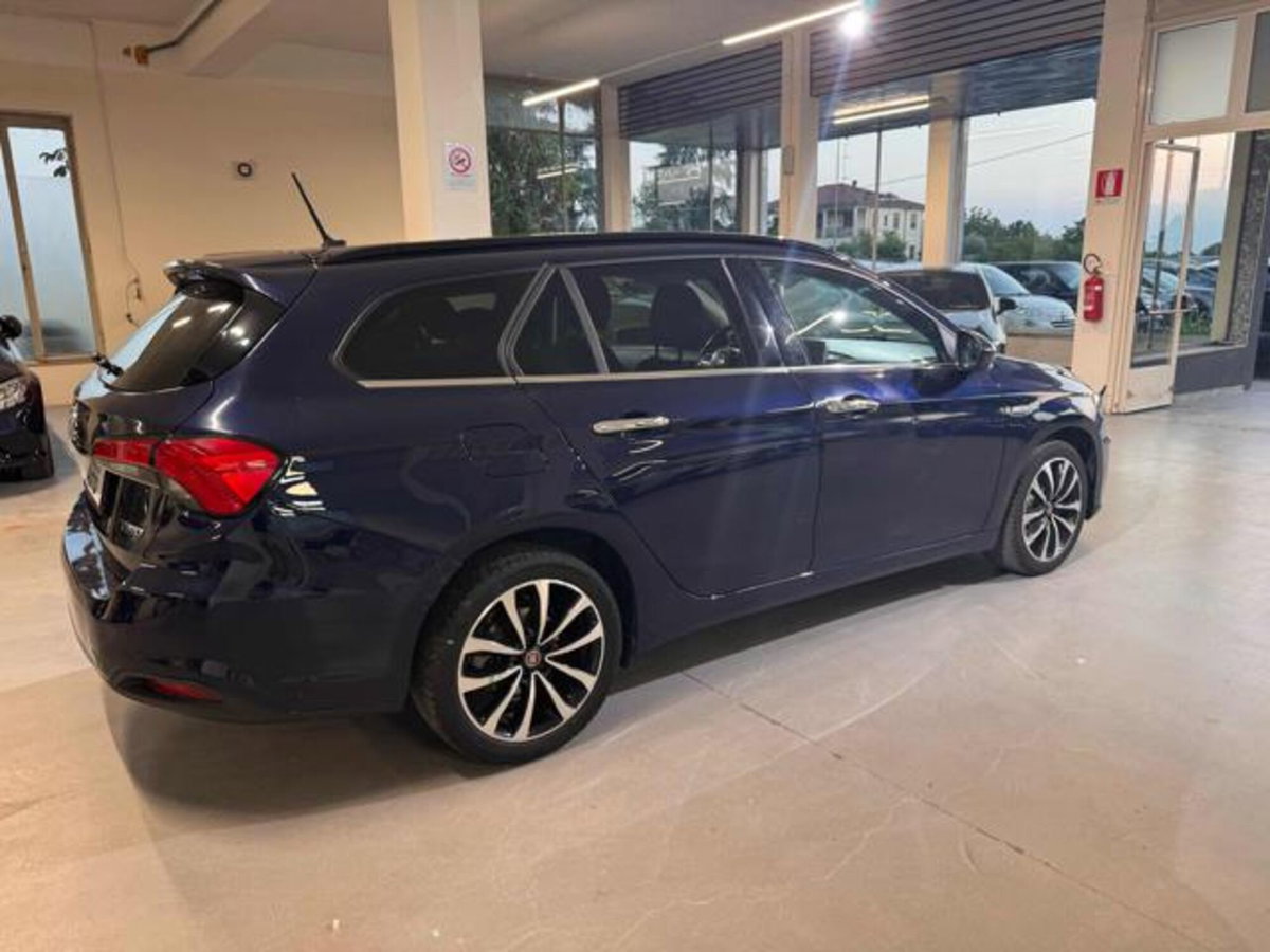 Fiat Tipo Station Wagon Tipo 1.6 Mjt S&S SW Lounge (9)