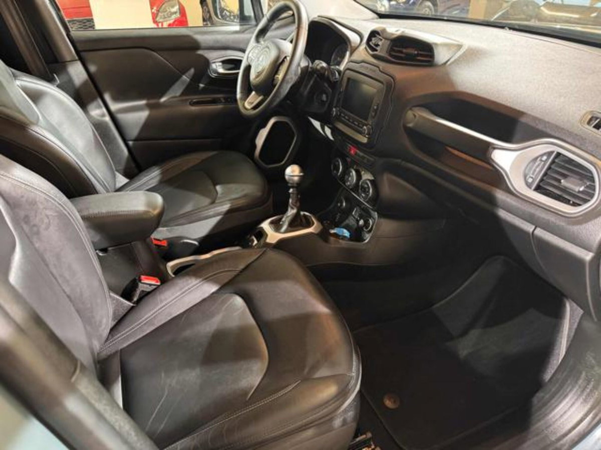 Jeep Renegade 2.0 Mjt 140CV 4WD Active Drive Limited (9)