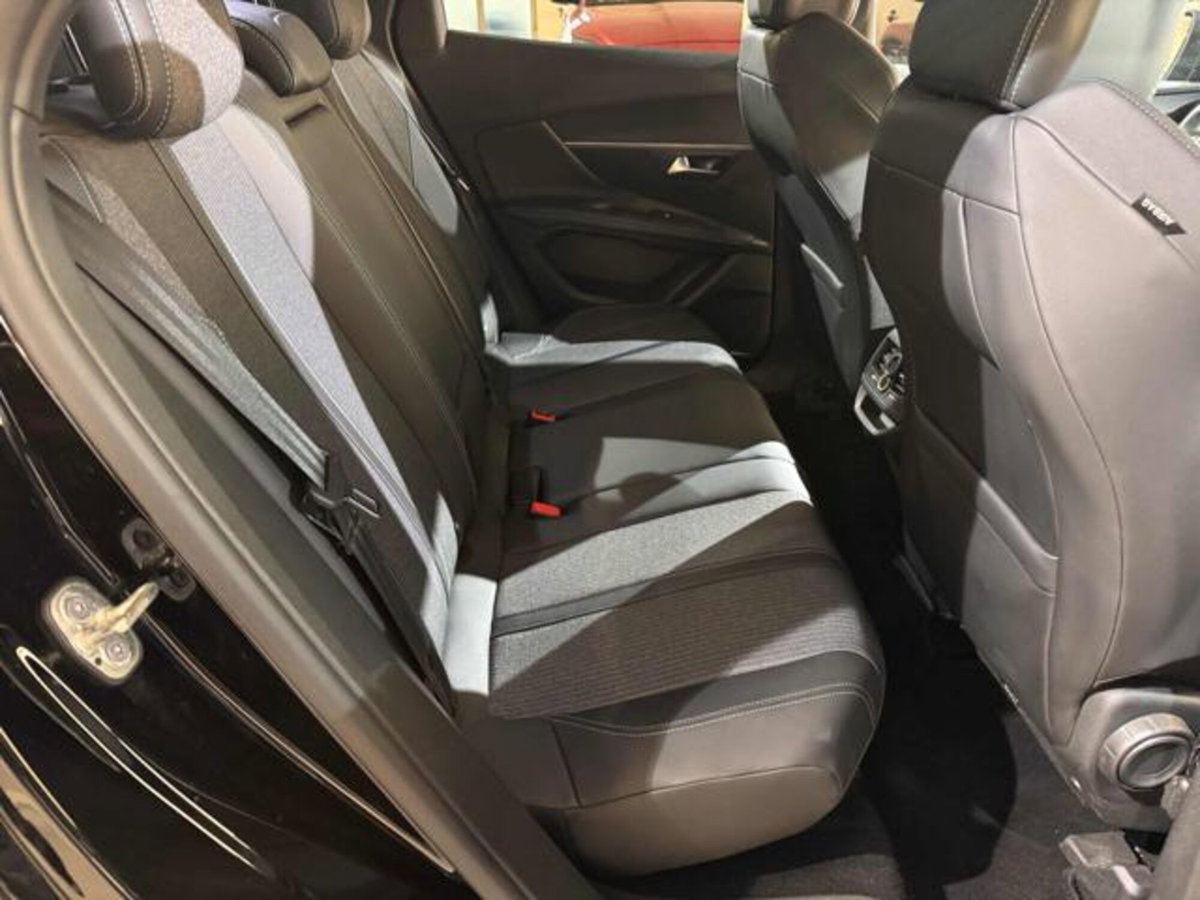Peugeot 3008 BlueHDi 130 S&S EAT8 Allure Pack (12)