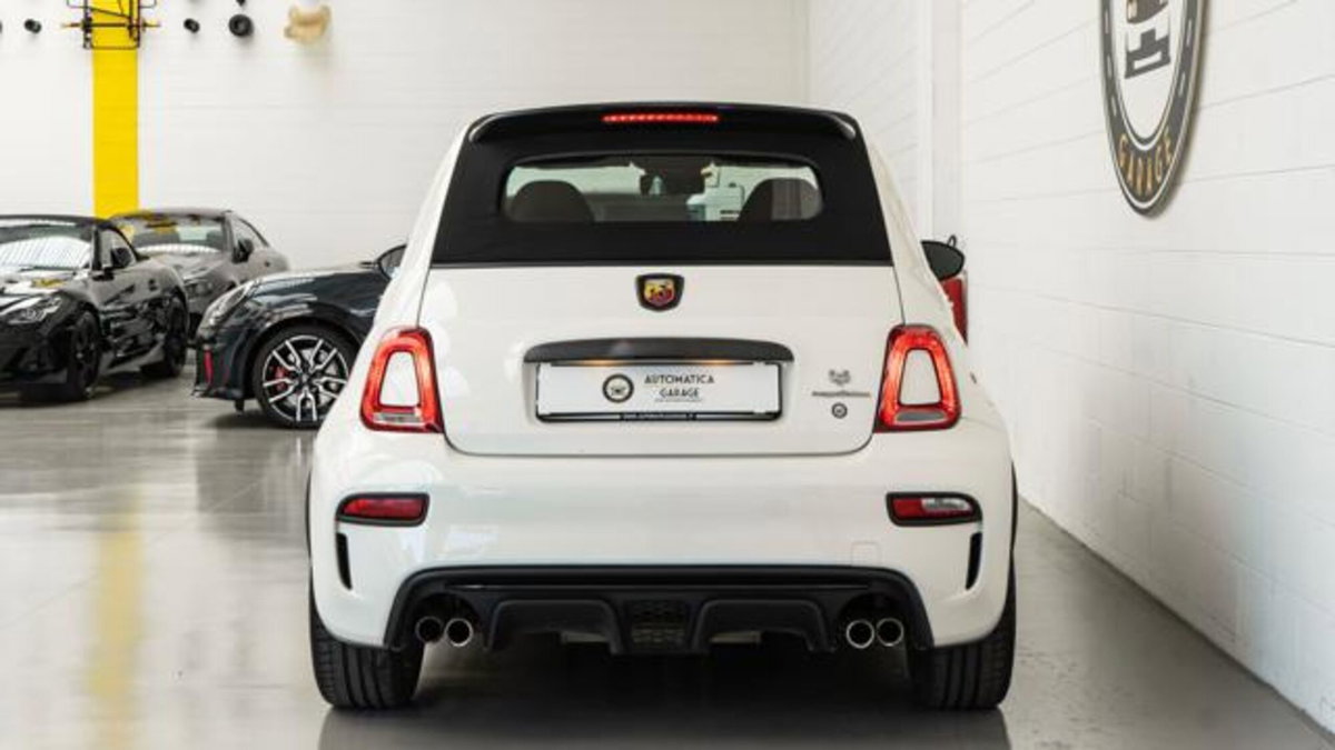 Abarth 595 Cabrio 595 C 1.4 Turbo T-Jet 180 CV Competizione (4)