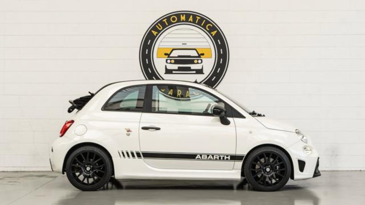 Abarth 595 Cabrio 595 C 1.4 Turbo T-Jet 180 CV Competizione (7)