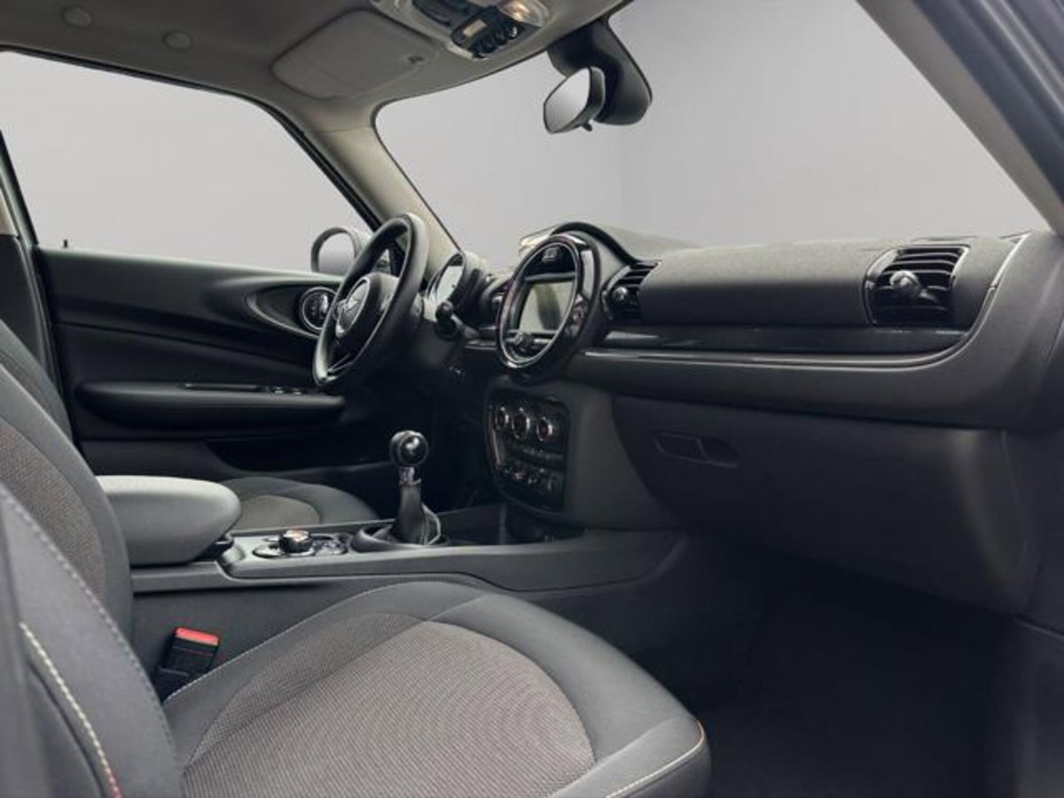 MINI Mini Clubman 2.0 Cooper D Business Clubman (16)