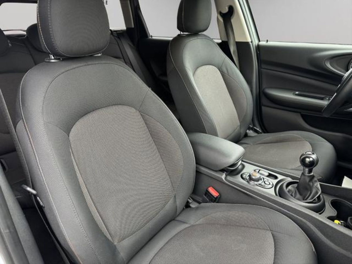 MINI Mini Clubman 2.0 Cooper D Business Clubman (17)