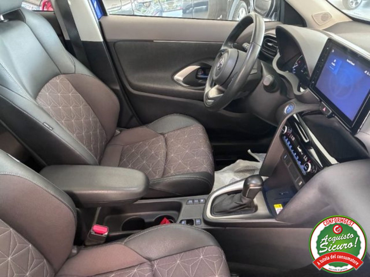 Toyota Yaris Cross 1.5 Hybrid 5p. E-CVT Lounge (11)