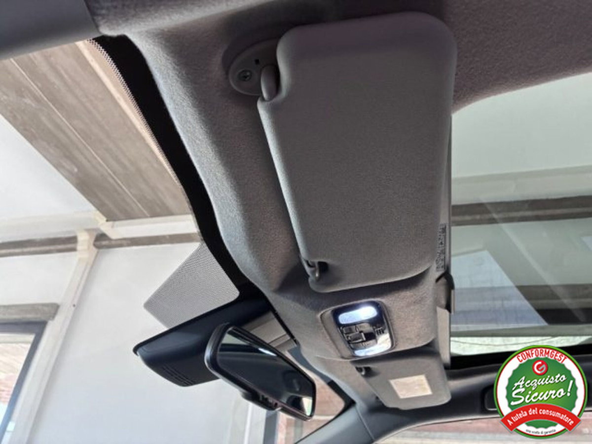Toyota Yaris Cross 1.5 Hybrid 5p. E-CVT Lounge (15)