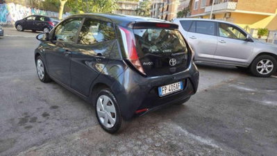 Toyota Aygo 1.0 VVT-i 69 CV 5 porte x-clusiv (6)