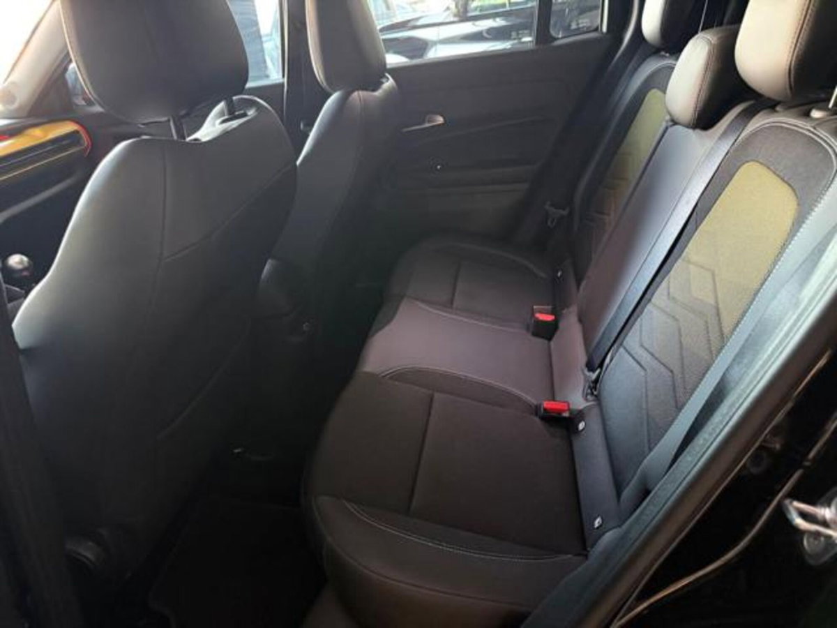 Jeep Avenger 1.2 turbo Summit fwd 100cv (13)