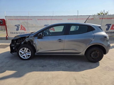 Renault Clio Blue dCi 100 CV 5 porte Evolution (2)
