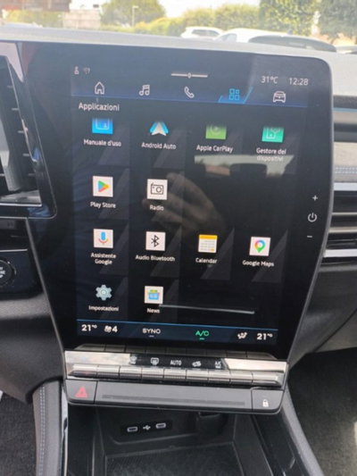Renault Austral 1.2 full hybrid Techno Esprit Alpine 200cv auto (9)