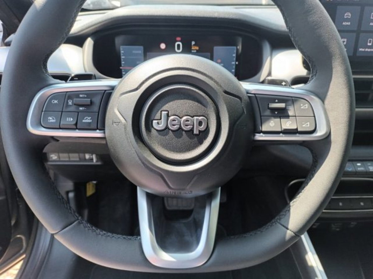Jeep Avenger 1.2 turbo e-hybrid mhev Upland 4xe 145cv edct6 (13)