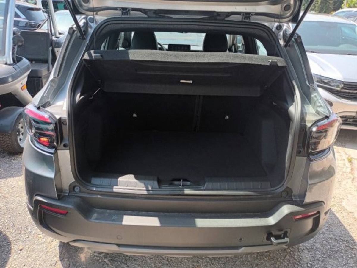 Jeep Avenger 1.2 turbo e-hybrid mhev Upland 4xe 145cv edct6 (15)