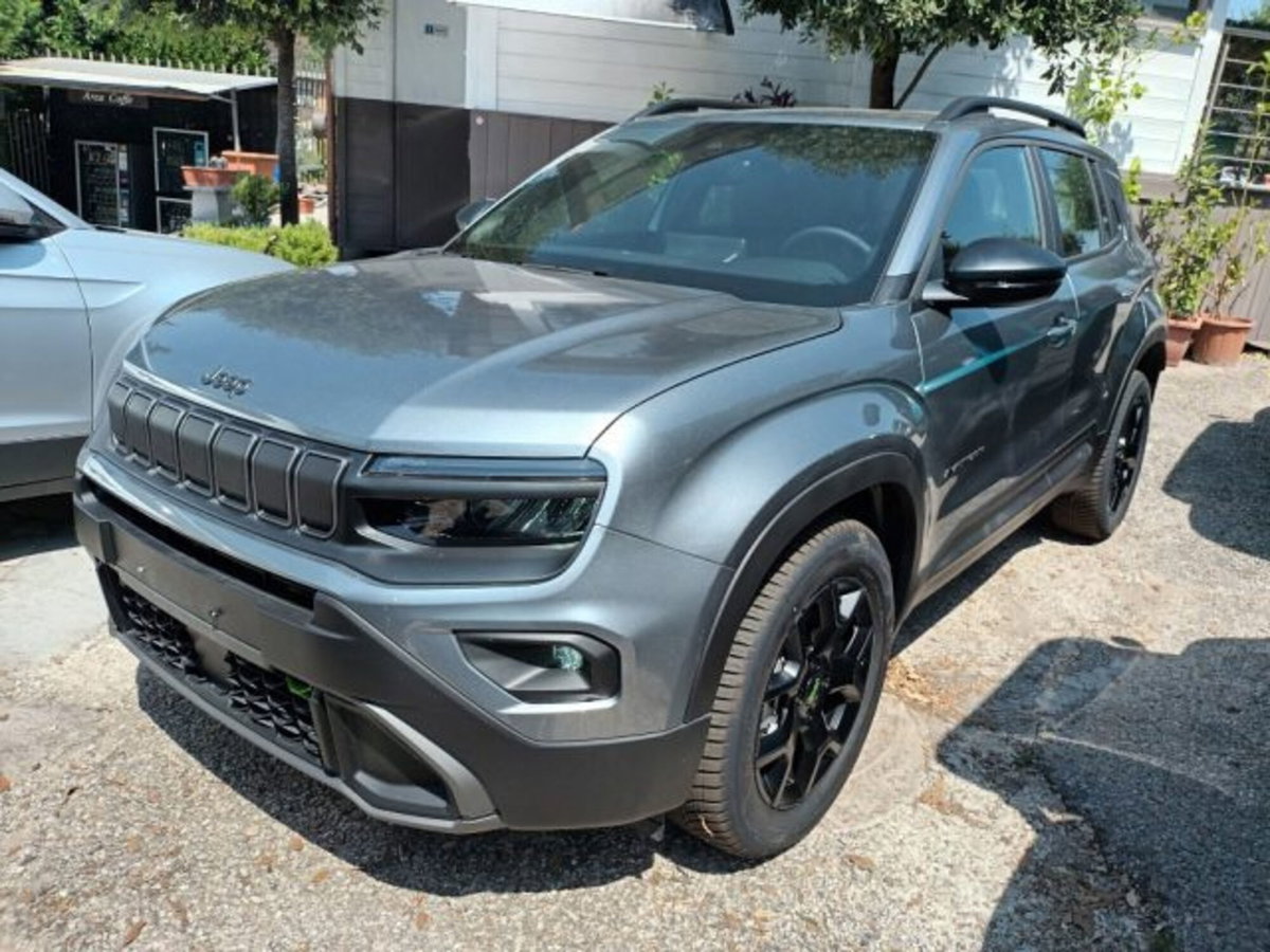 Jeep Avenger 1.2 turbo e-hybrid mhev Upland 4xe 145cv edct6 (2)