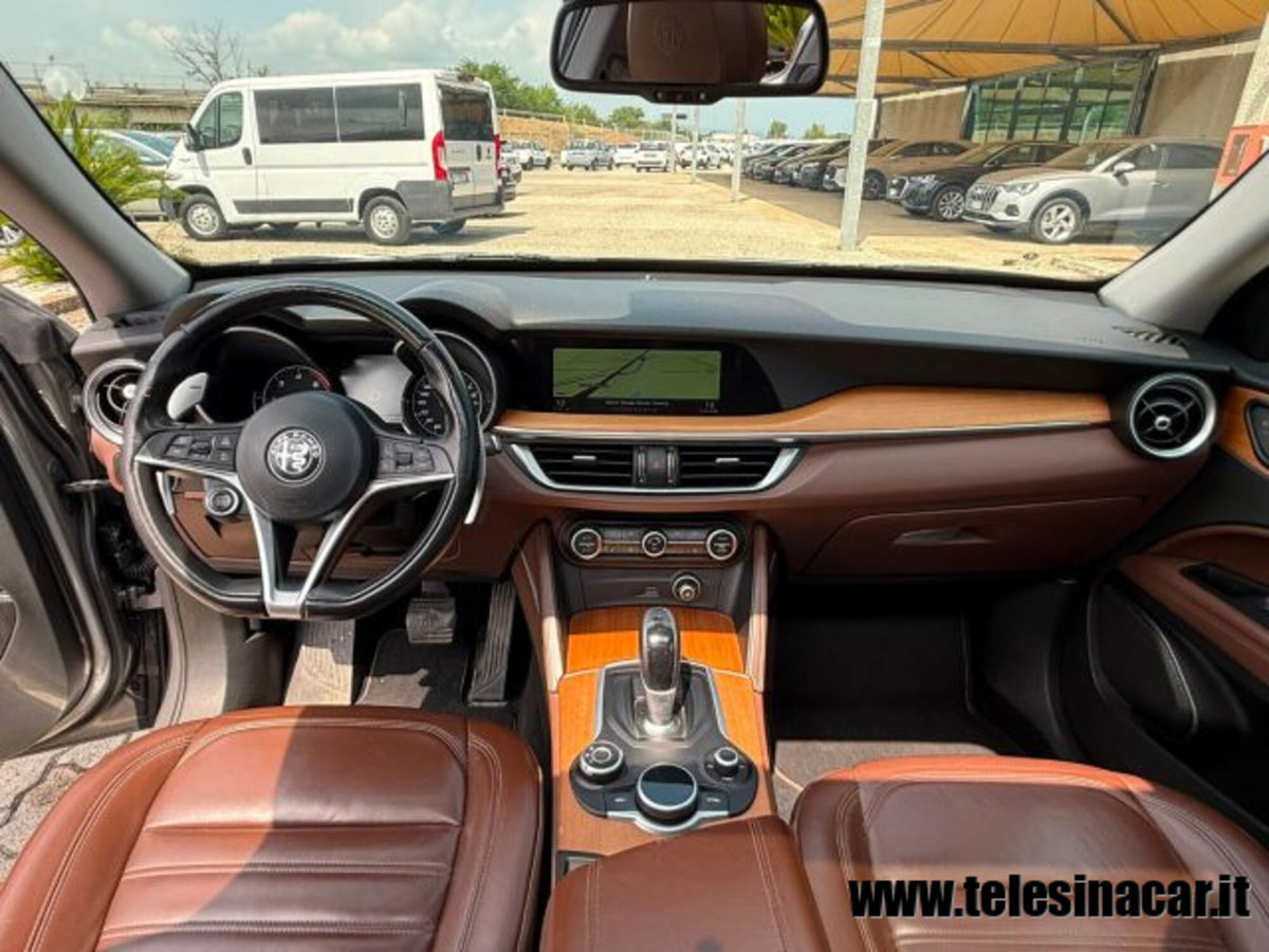 Alfa Romeo Stelvio Stelvio 2.2 Turbodiesel 210 CV AT8 Q4 Executive (15)