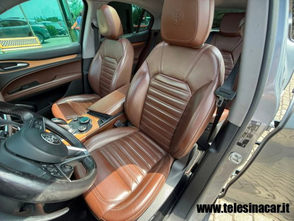 Alfa Romeo Stelvio Stelvio 2.2 Turbodiesel 210 CV AT8 Q4 Executive (17)