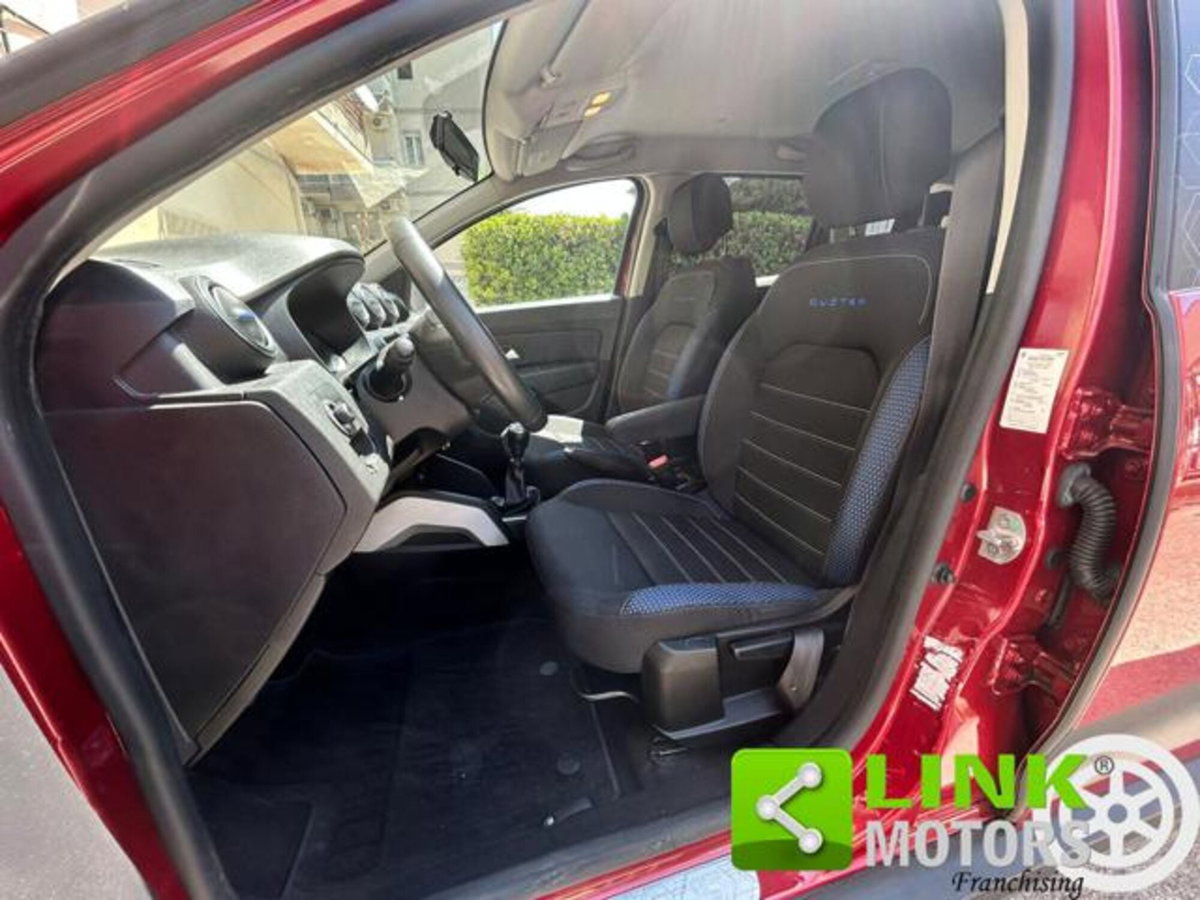 Dacia Duster 1.5 Blue dCi 8V 115 CV 4x4 15th Anniversary (2)
