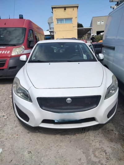 Volvo C30 D2 Kinetic usata