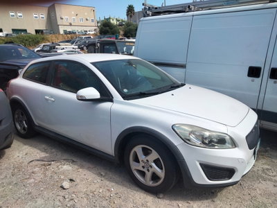 Volvo C30 D2 Kinetic (2)