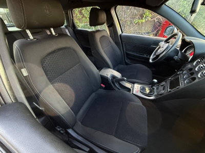 Alfa Romeo 159 SportWagon 2.0 JTDm Sportwagon Eco Distinctive (12)