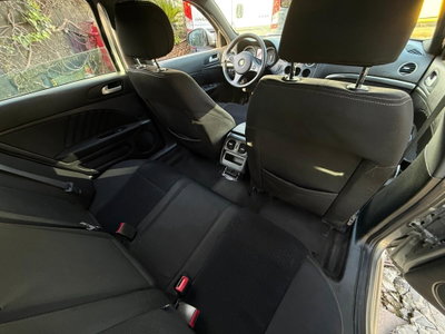 Alfa Romeo 159 SportWagon 2.0 JTDm Sportwagon Eco Distinctive (16)