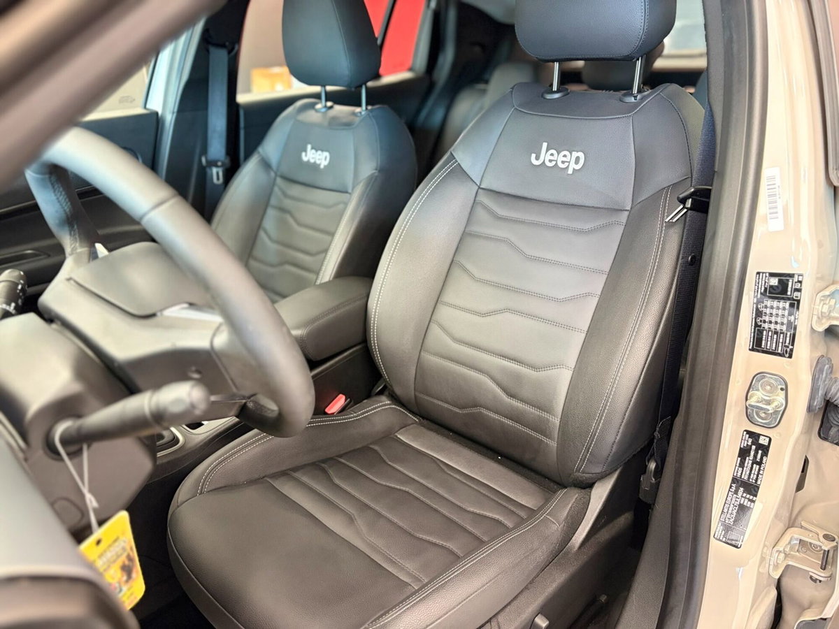 Jeep Avenger 1.2 turbo Summit fwd 100cv (9)