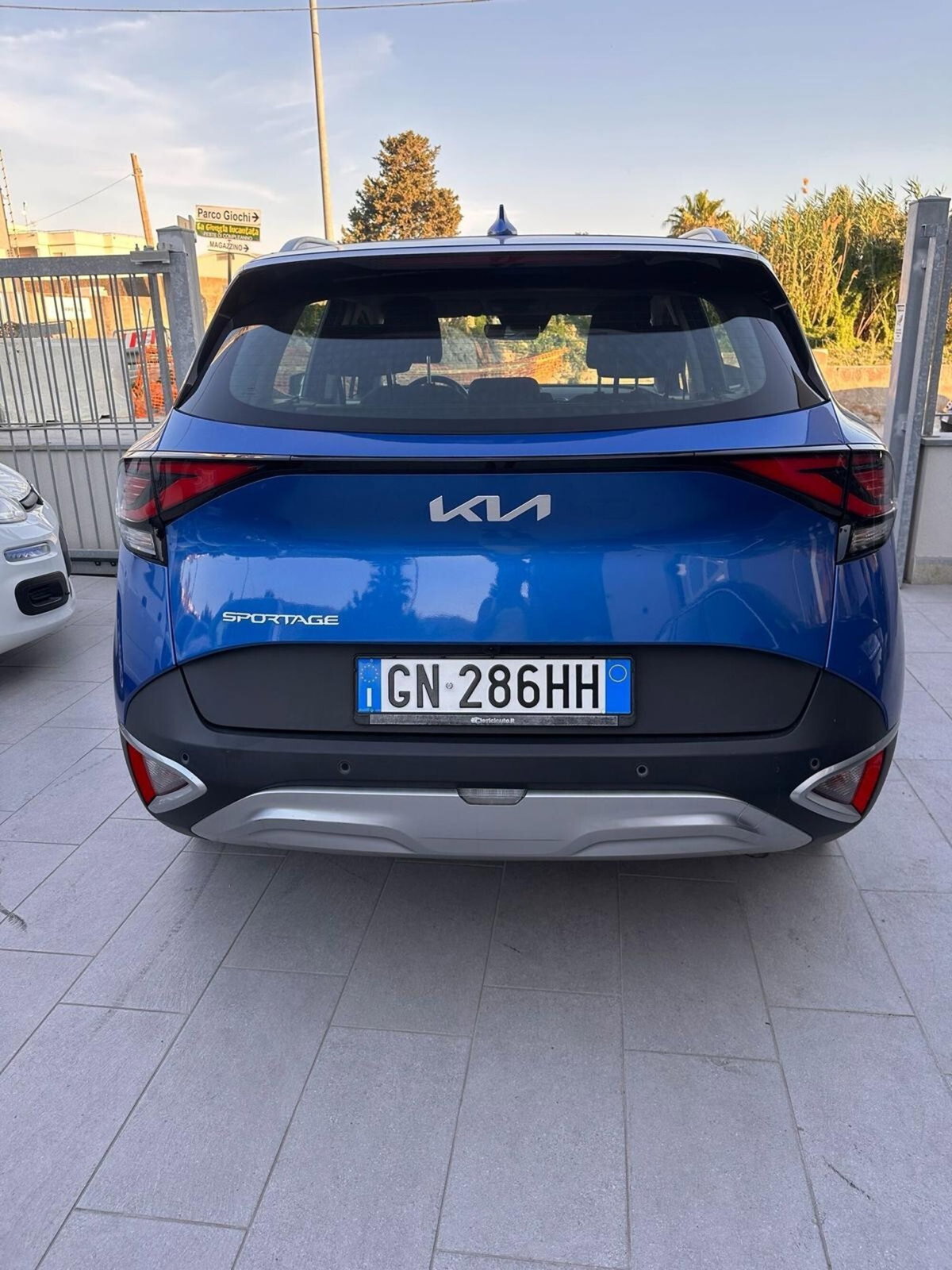 Kia Sportage 1.6 CRDi MHEV Business (3)