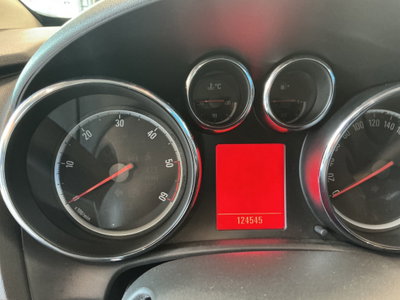 Opel Astra 1.7 CDTI 110CV 5 porte Cosmo (14)