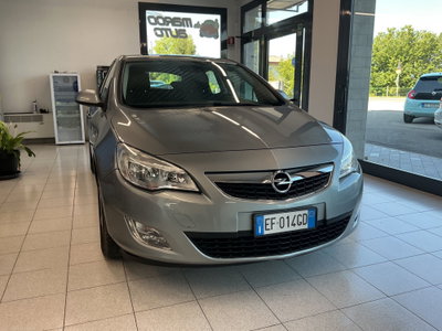 Opel Astra 1.7 CDTI 110CV 5 porte Cosmo (2)