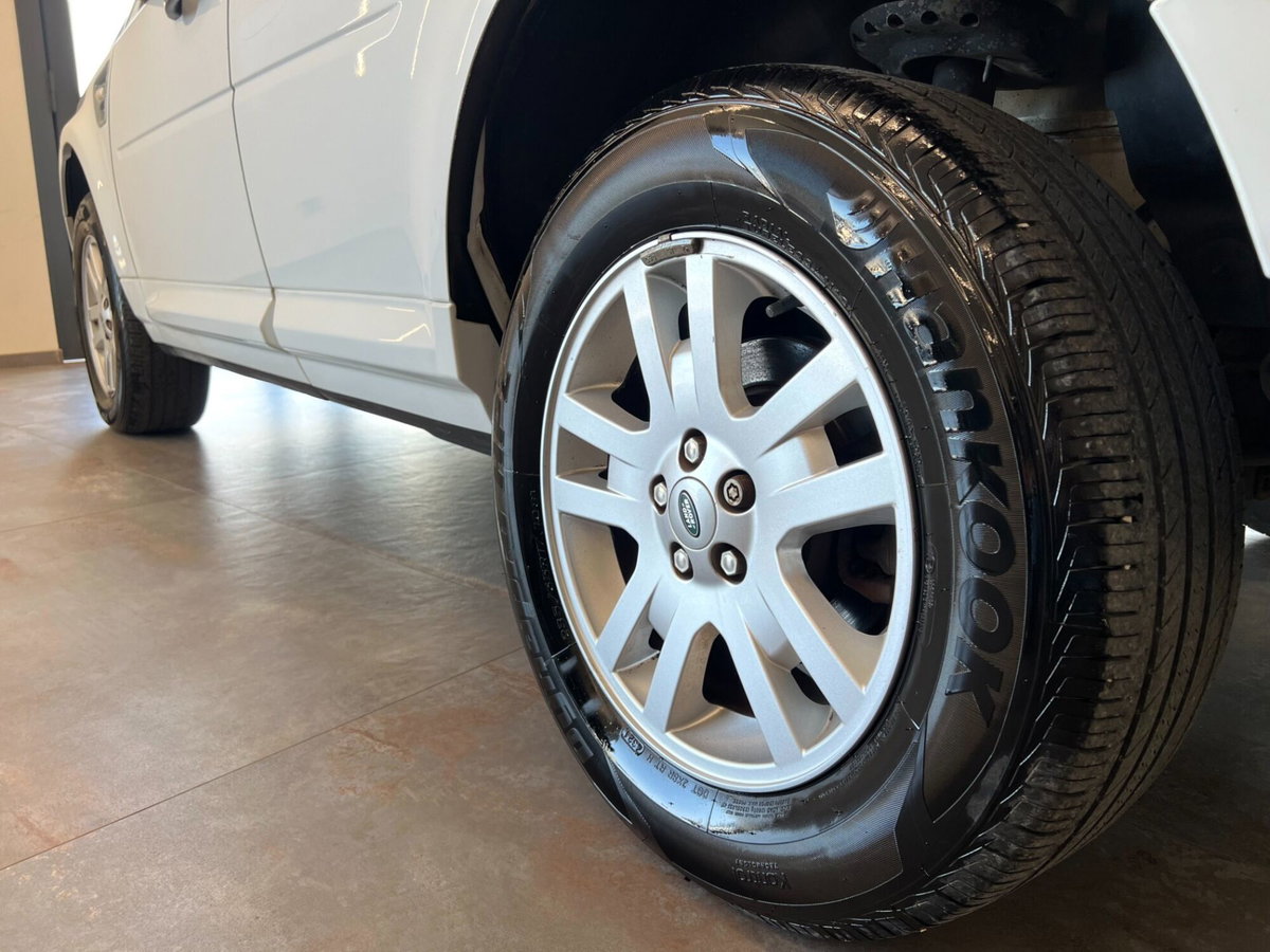 Land Rover Freelander 2.2 SD4 S.W. HSE (7)