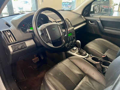 Land Rover Freelander 2.2 SD4 S.W. HSE (8)