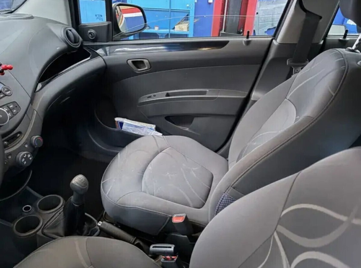Chevrolet Spark 1.0 LS (15)