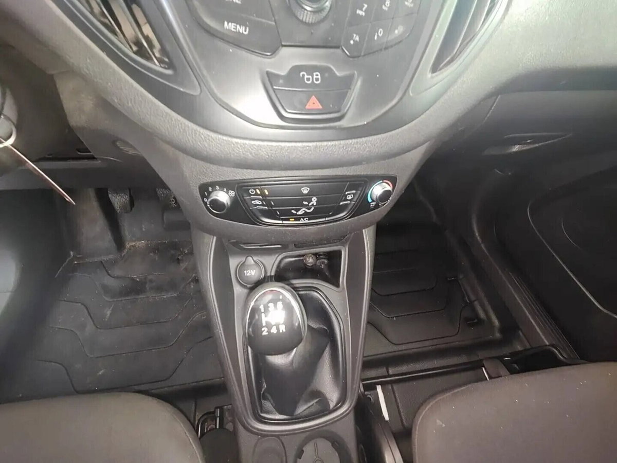 Ford Transit Courier 1.5 TDCi 95CV  Entry (9)