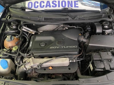 Volkswagen Golf 1.8 turbo 20V cat 3p. GTI (12)