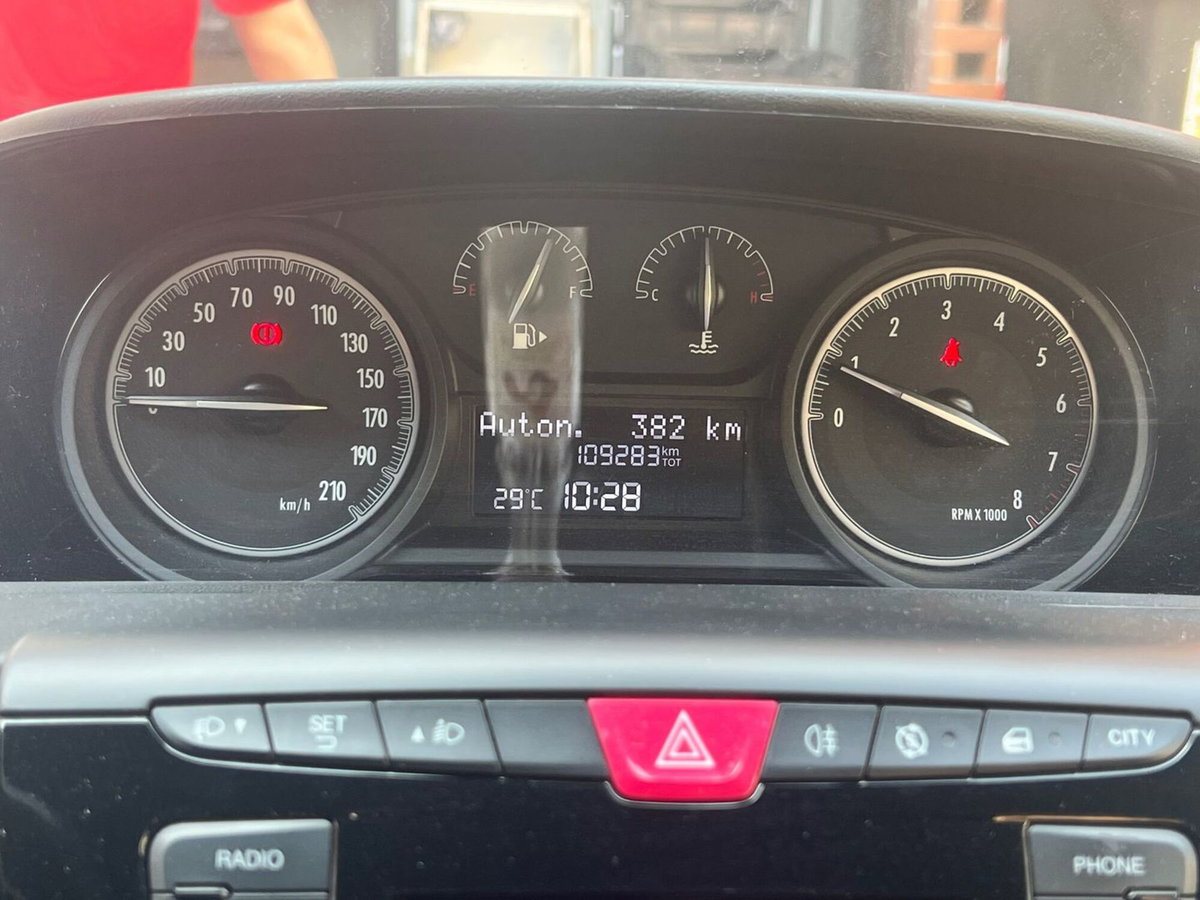 Lancia Ypsilon 1.2 69 CV 5 porte Gold (16)