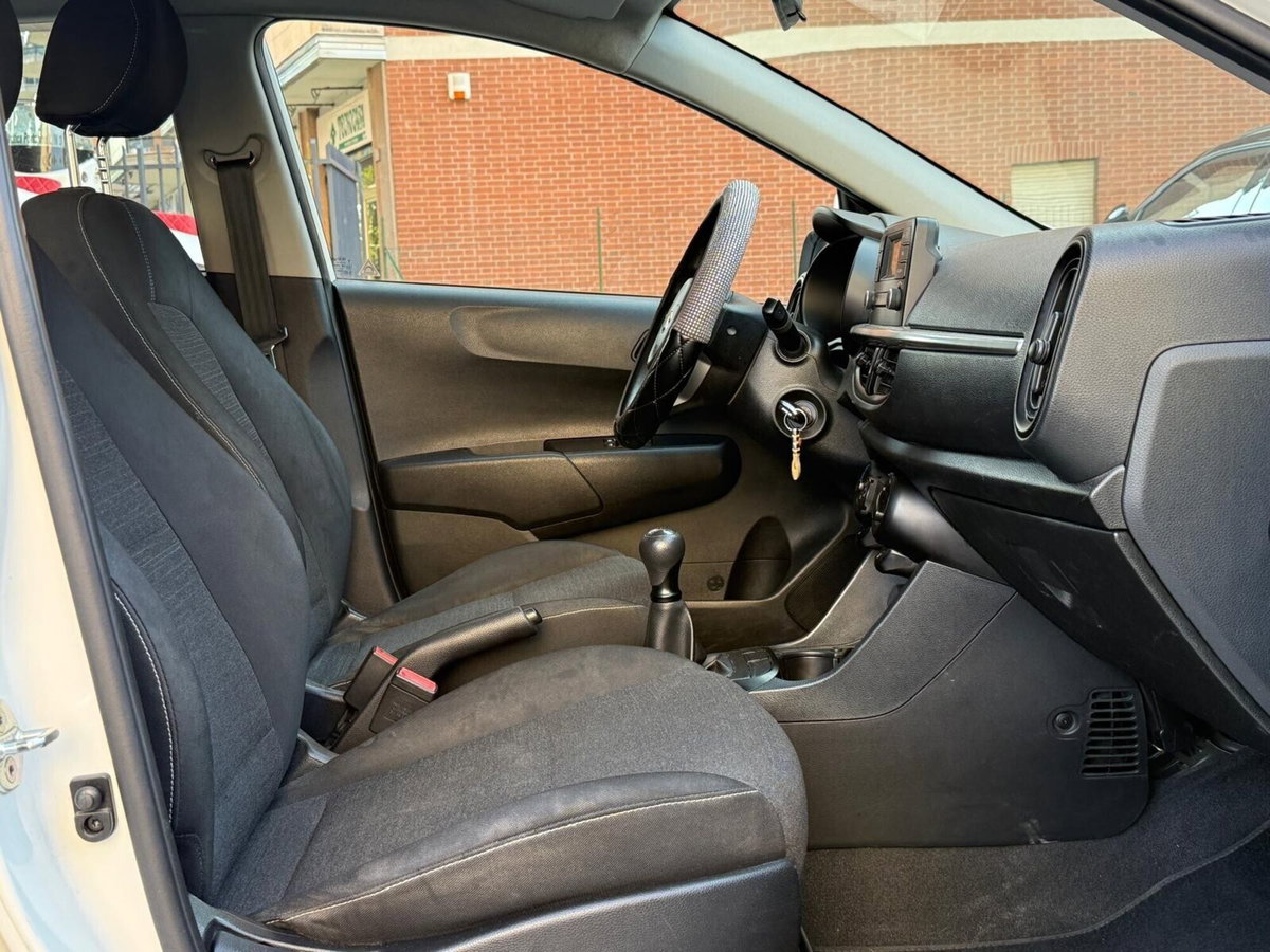 Kia Picanto 1.0 12V 5 porte Active (19)
