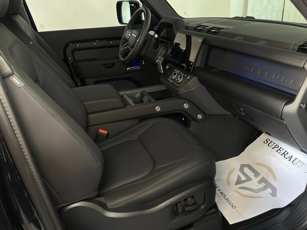 Land Rover Defender 90 3.0d i6 mhev X-Dynamic SE awd 200cv auto (11)
