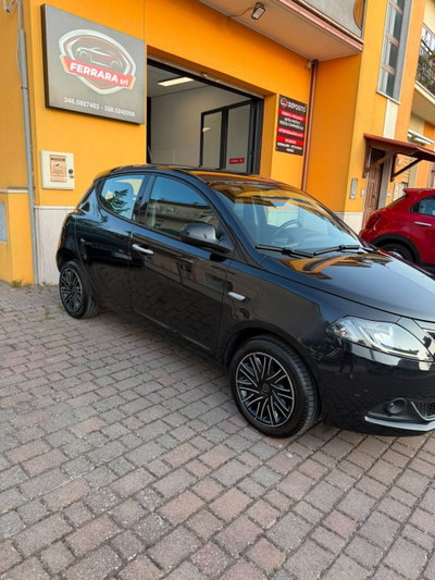 Lancia Ypsilon 1.0 FireFly 5 porte S&S Hybrid Alberta Ferretti (3)