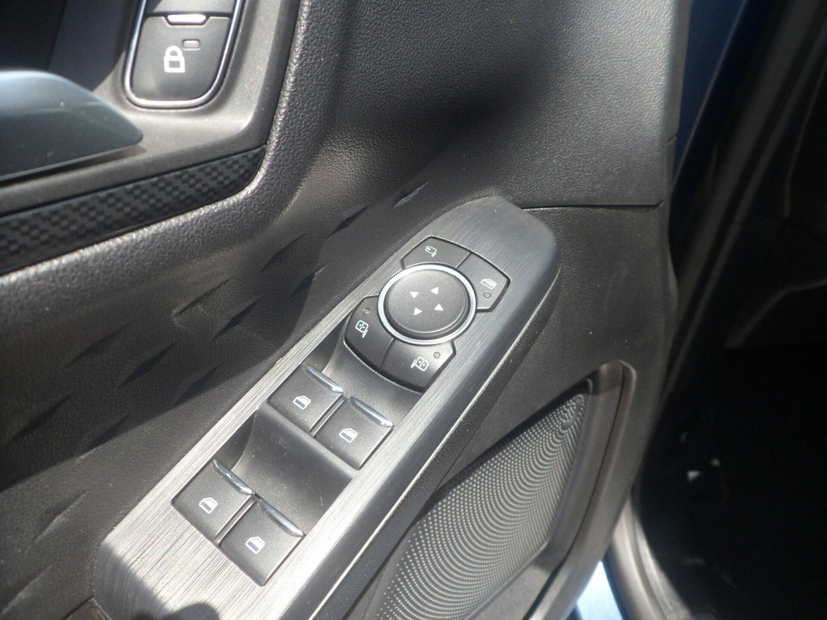 Ford Kuga 1.5 EcoBlue 120 CV 2WD ST-Line (15)
