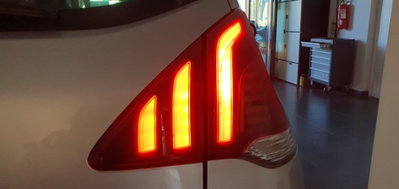 Peugeot 3008 1.6 HDi 115CV Active (16)
