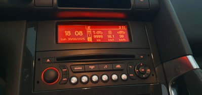 Peugeot 3008 1.6 HDi 115CV Active (8)