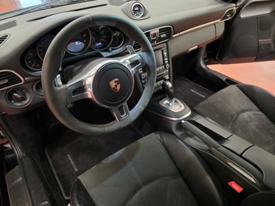 Porsche 911 Coupé Carrera 4 GTS (11)